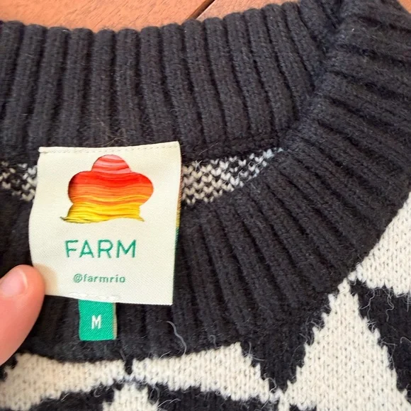 NWOT Farm Rio Geometric Black and Cream Sweater - Picture 4 of 5